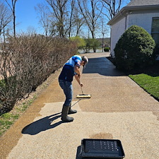 Top-Quality-Driveway-Cleaning-Performed-in-Gallatin-TN 2